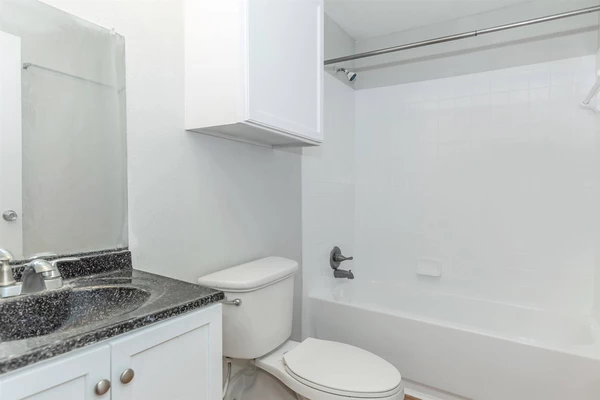 2 bedrooms apartment for rent in Woodlake/ Briar Meadow - West Houston, Houston