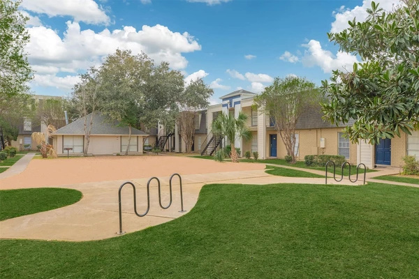 2 bedrooms apartment for rent in Woodlake/ Briar Meadow - West Houston, Houston