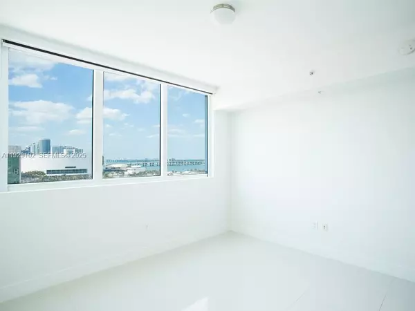 2 bedrooms apartment for rent in Downtown Miami - Miami, Miami