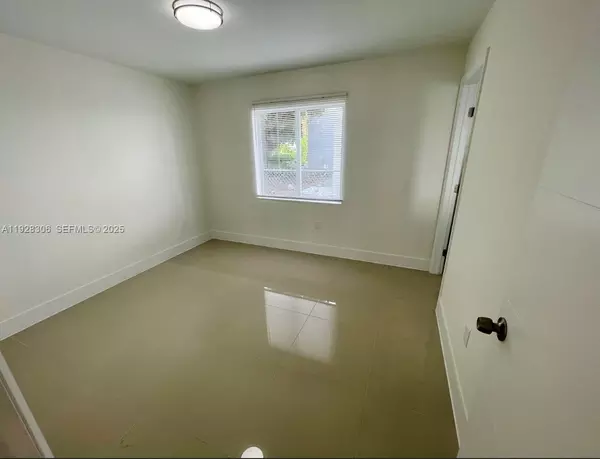 6 bedrooms apartment for rent in Brownsville MIA - Miami Dade, Miami