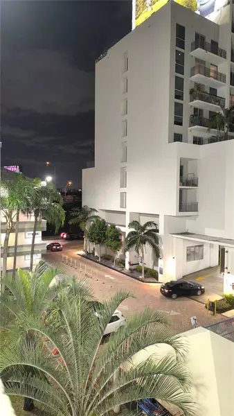 2 bedrooms apartment for rent in Downtown Miami - Miami, Miami