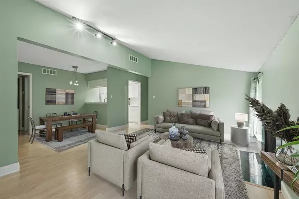 2 bedrooms apartment for rent in Addison - Nw Dallas, Dallas