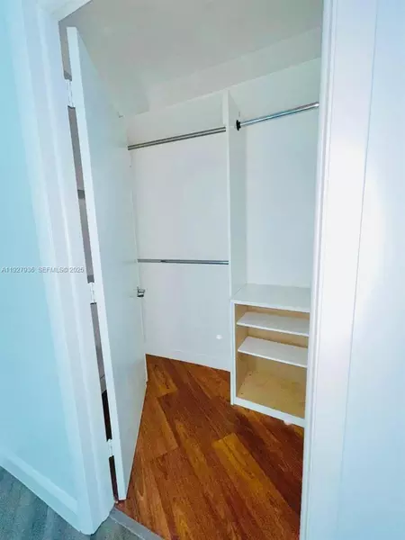 2 bedrooms apartment for rent in Downtown Miami - Miami, Miami