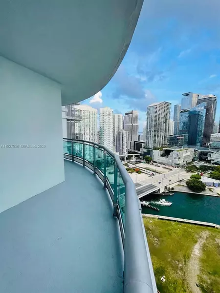 2 bedrooms apartment for rent in Downtown Miami - Miami, Miami