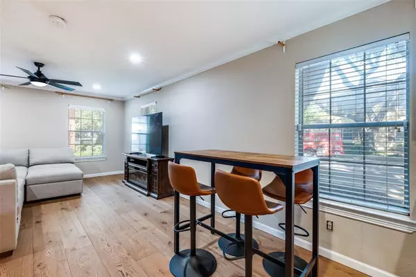 2 bedrooms apartment for rent in Oak Lawn - Ne Dallas, Dallas