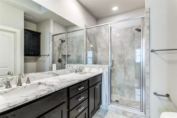 2 bedrooms apartment for rent in Oak Lawn - Ne Dallas, Dallas