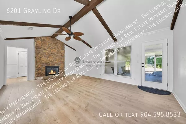 4 bedrooms apartment for rent in Deerwood - Southside, Jacksonville