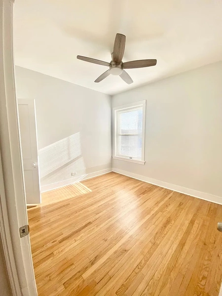 2 bedrooms apartment for rent in Irving Park - Northwest Side, Chicago