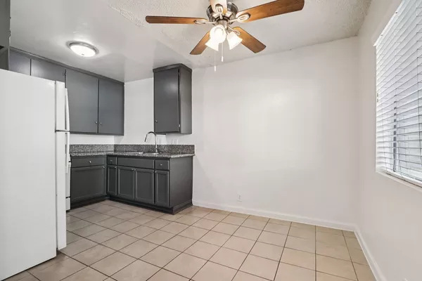 2 bedrooms apartment for rent in Inglewood - Westside / South Bay, Los Angeles