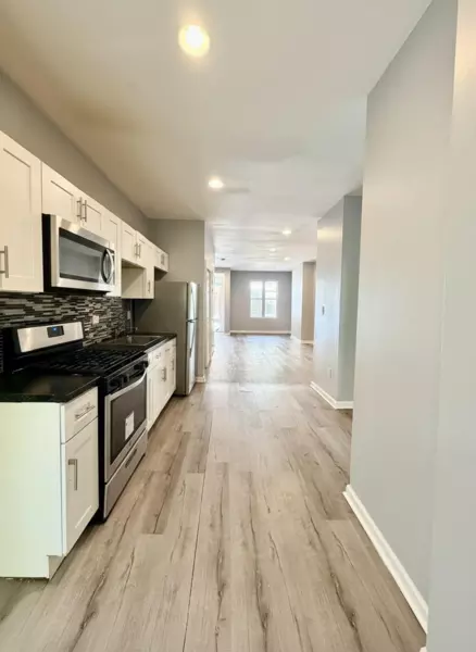 3 bedrooms apartment for rent in Dunlap PHL - West Philadelphia, Philadelphia