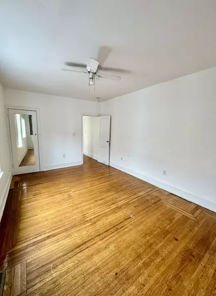 3 bedrooms apartment for rent in Kingsessing - Sw Philadelphia, Philadelphia