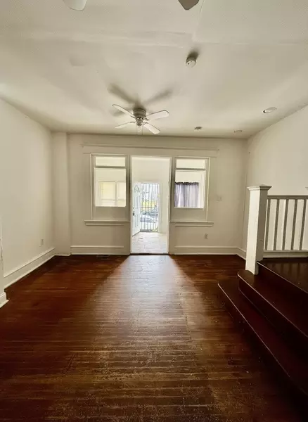 3 bedrooms apartment for rent in Kingsessing - Sw Philadelphia, Philadelphia