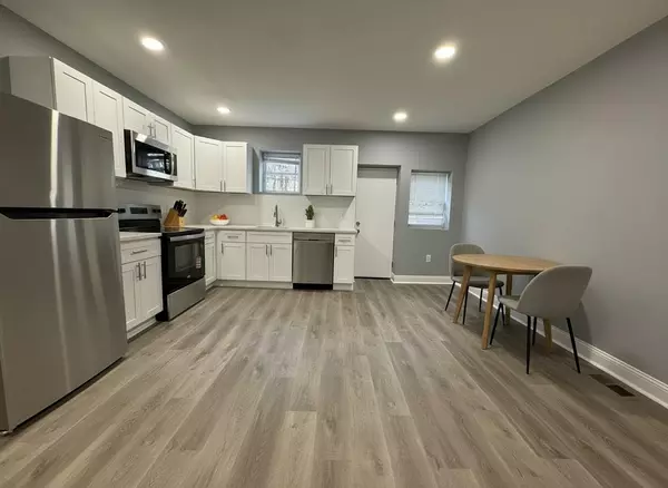 3 bedrooms apartment for rent in Angora - Sw Philadelphia, Philadelphia