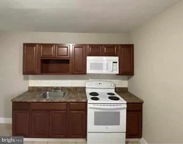 2 bedrooms apartment for rent in Kingsessing - Sw Philadelphia, Philadelphia