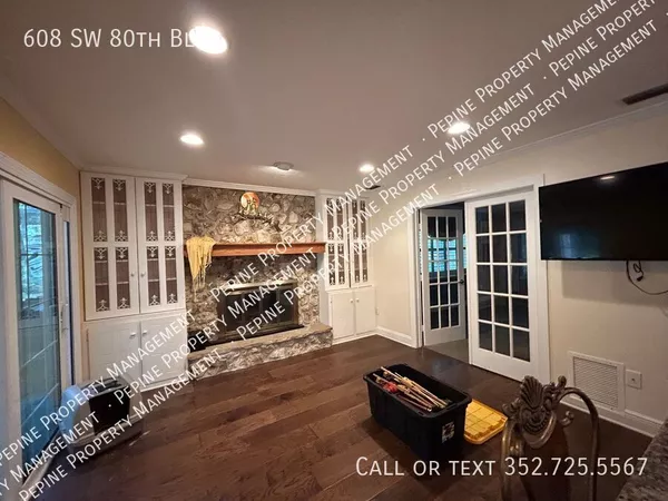 5 bedrooms apartment for rent in West Gainesville - West Gainesville, Gainesville