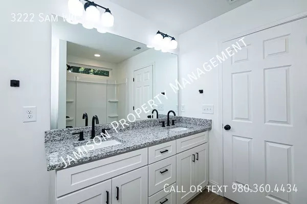 3 bedrooms apartment for rent in Harbor House - West Charlotte, Charlotte