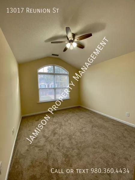4 bedrooms apartment for rent in Steele Creek - West Charlotte, Charlotte