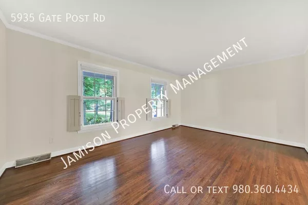 4 bedrooms apartment for rent in North Sharon Amity / Reddman Road - East Charlotte, Charlotte