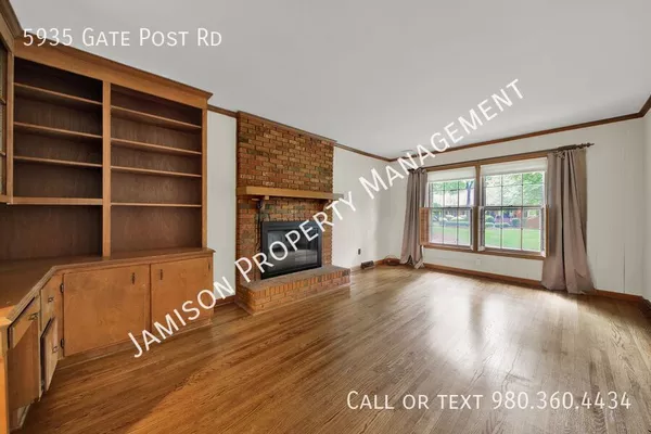 4 bedrooms apartment for rent in North Sharon Amity / Reddman Road - East Charlotte, Charlotte