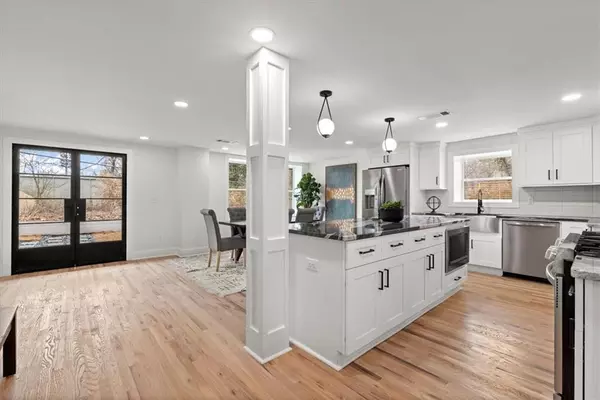 5 bedrooms apartment for rent in East Lake - East Atl, Atlanta