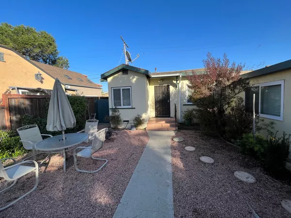 2 bedrooms apartment for rent in Normal Heights - Inland, San Diego