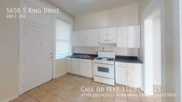 4 bedrooms apartment for rent in Washington Park - South Side, Chicago