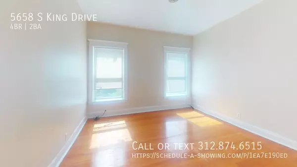 4 bedrooms apartment for rent in Washington Park - South Side, Chicago