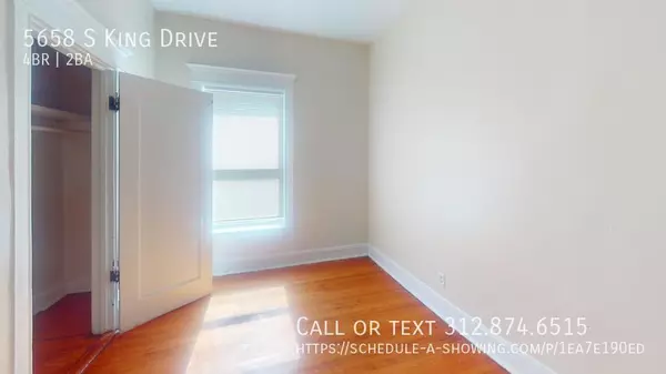 4 bedrooms apartment for rent in Washington Park - South Side, Chicago