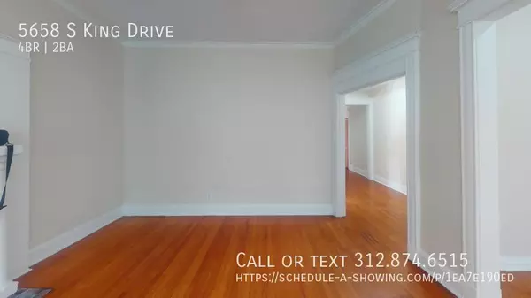 4 bedrooms apartment for rent in Washington Park - South Side, Chicago