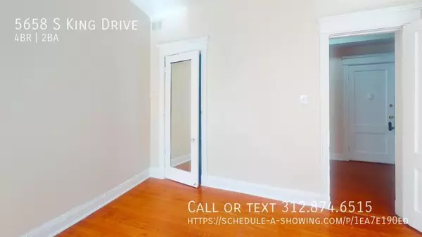 4 bedrooms apartment for rent in Washington Park - South Side, Chicago