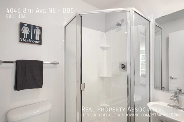 Studio Apartment for rent in University District - North Seattle, Seattle