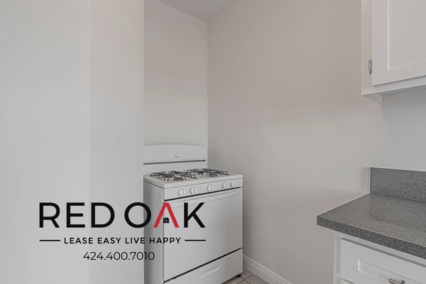 Studio Apartment for rent in Arlington Heights - Central Los Angeles, Los Angeles