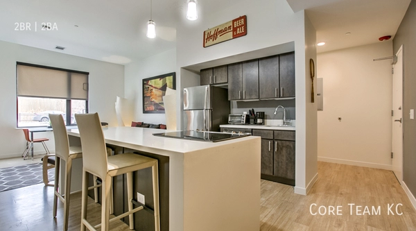 2 bedrooms apartment for rent in Brookside - KCMO, Kansas City