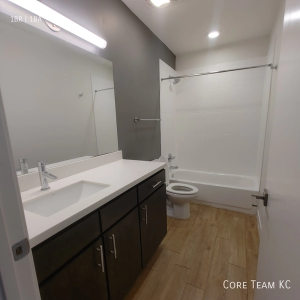 1 bedroom apartment for rent in Brookside - KCMO, Kansas City