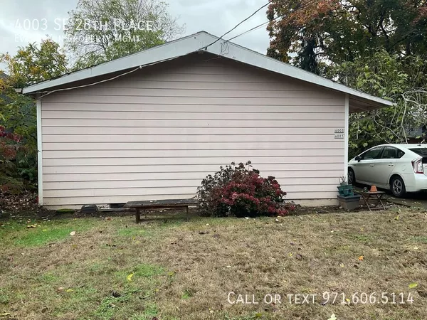 2 bedrooms apartment for rent in Reed - SE Portland, Portland