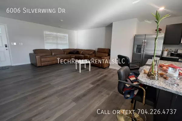 4 bedrooms apartment for rent in Hickory Grove - East Charlotte, Charlotte