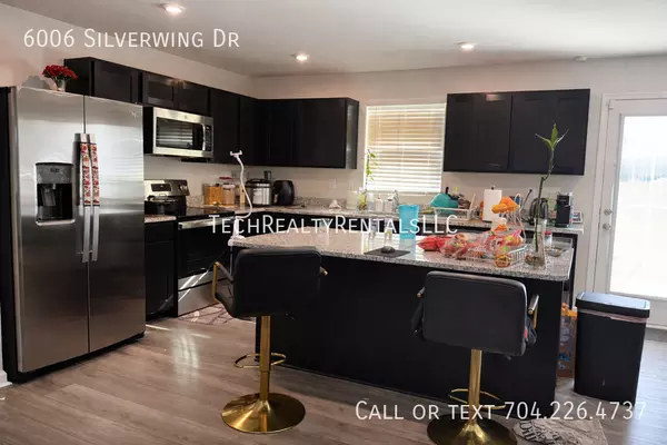 4 bedrooms apartment for rent in Hickory Grove - East Charlotte, Charlotte