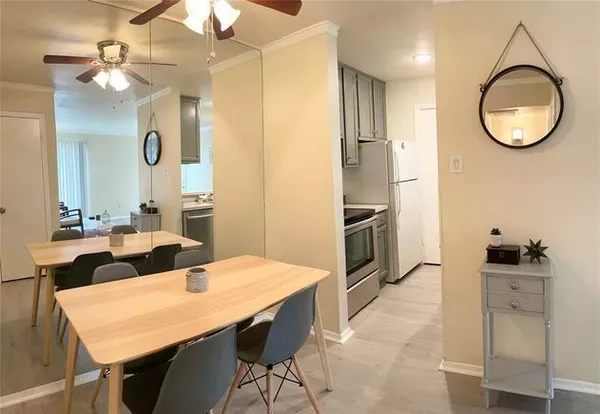 2 bedrooms apartment for rent in Old East Dallas - Ne Dallas, Dallas