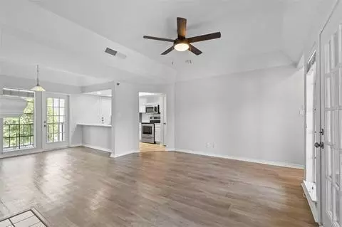 2 bedrooms apartment for rent in Uptown - Ne Dallas, Dallas