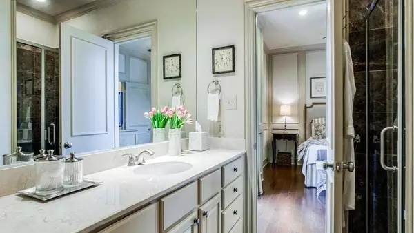 2 bedrooms apartment for rent in Uptown - Ne Dallas, Dallas