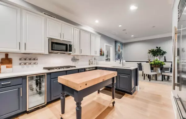 2 bedrooms apartment for rent in Uptown - Ne Dallas, Dallas