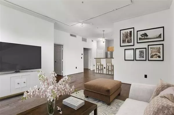 2 bedrooms apartment for rent in Uptown - Ne Dallas, Dallas