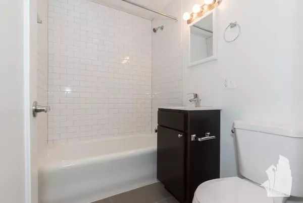 Studio Apartment for rent in Logan Square - North Side, Chicago