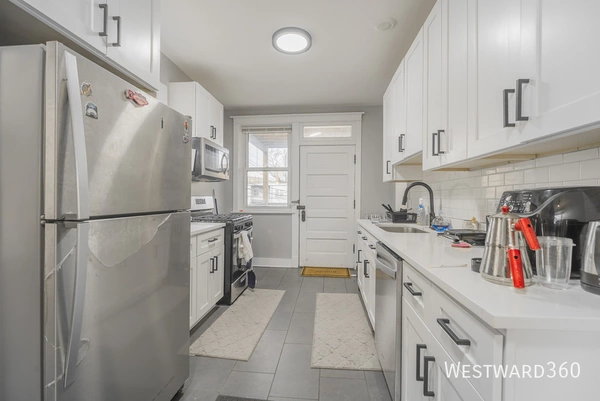 2 bedrooms apartment for rent in Andersonville - Far North Side, Chicago