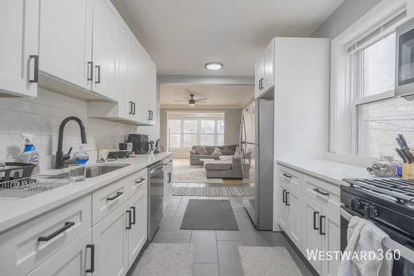 2 bedrooms apartment for rent in Andersonville - Far North Side, Chicago