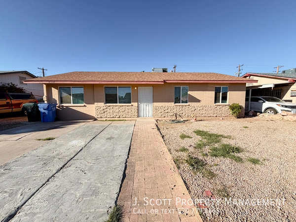 4 bedrooms apartment for rent in Maryvale - Phoenix, Phoenix