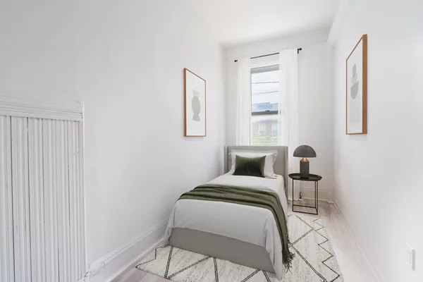 Coliving in Ditmas / Steinway - Queens, New York