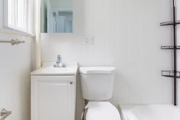 Coliving in Ditmas / Steinway - Queens, New York