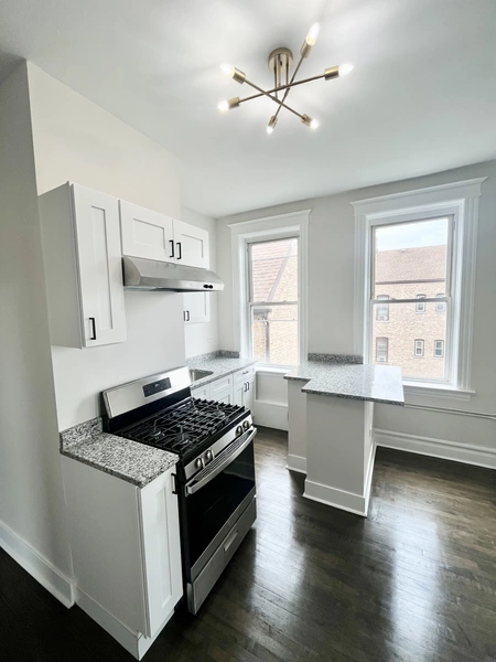 2 bedrooms apartment for rent in South Lawndale - West Side, Chicago