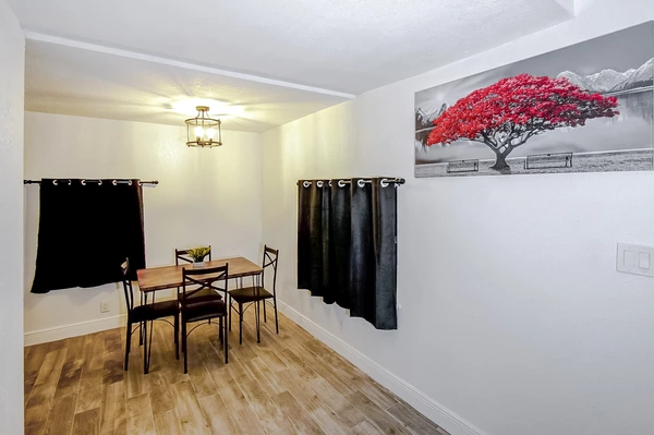 Coliving in Live Oaks Square - East Tampa, Tampa